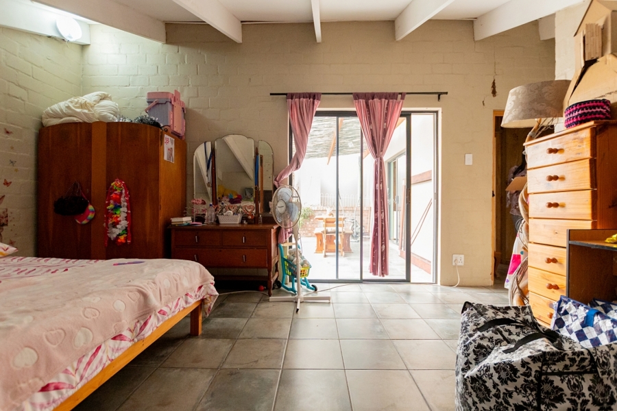4 Bedroom Property for Sale in Velddrif Western Cape